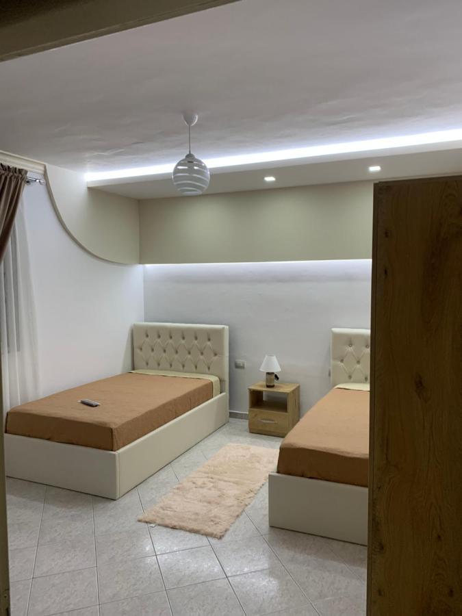 Villa Braho จีโรคาสเตอร์ ภายนอก รูปภาพ