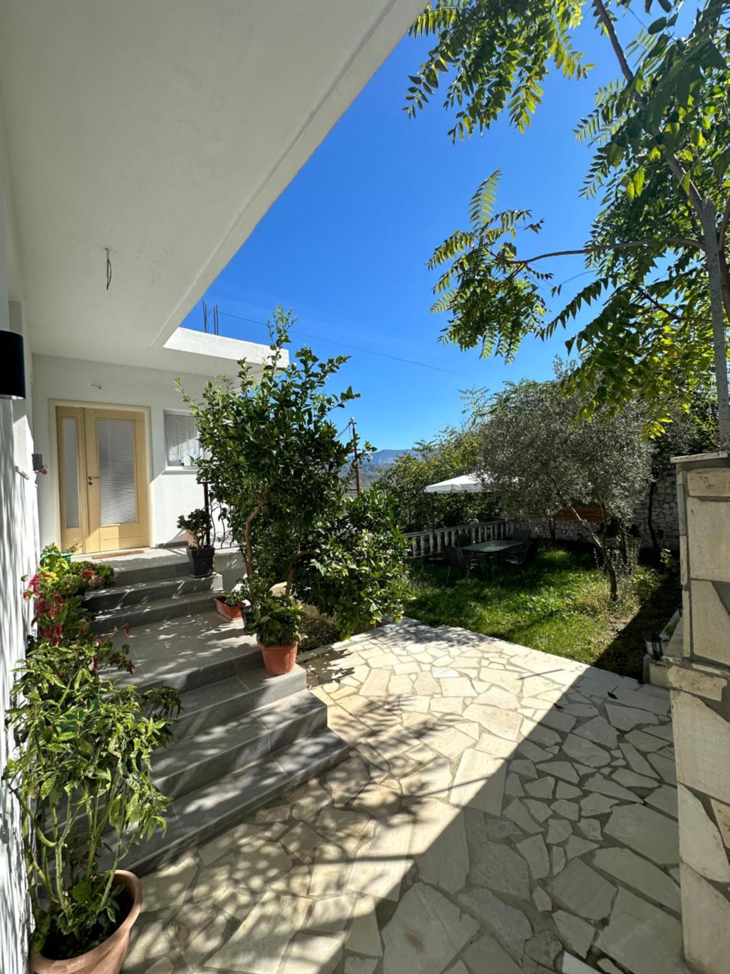 Villa Braho จีโรคาสเตอร์ ภายนอก รูปภาพ